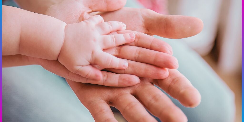 Main Parents Nourrisson